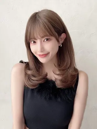 ミディアム カラー パーマ ヘアアレンジ CHIHIRO🤍 色っぽ韓国ヘアのヘアスタイル