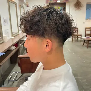 ショート パーマ メンズ 渡邉 聖希のヘアスタイル