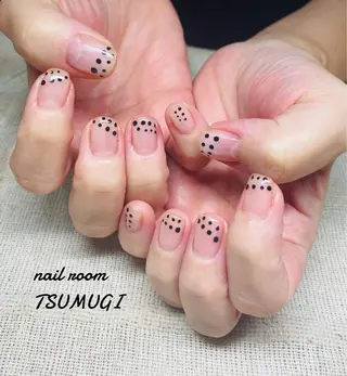 ネイル nailroom TSUMUGI所属・nailroom TSUMUGIのネイルデザイン