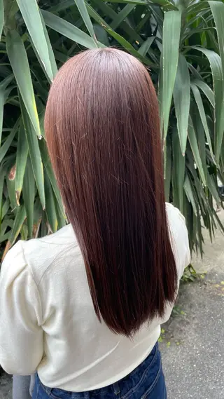 セミロング ズシ ヒカルのヘアスタイル