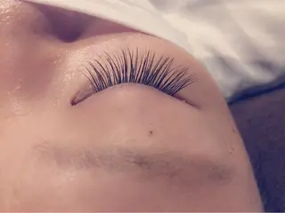 マツエク・マツパ アティリー 西梅田のヘアスタイル