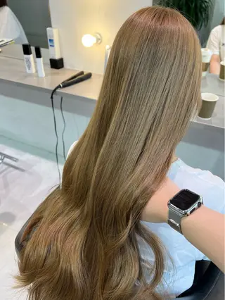 ロング VISION:ALLHAIR所属・VISION 巻幡野花のヘアスタイル