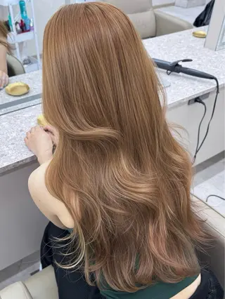 ロング ハイトーンイヤリング カラー清水隆央のヘアスタイル