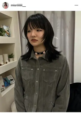 ミディアム 松村 澪里のヘアスタイル