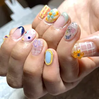 ネイル Nails VINATI所属・ササキスズナ Jr.ネイリストのネイルデザイン