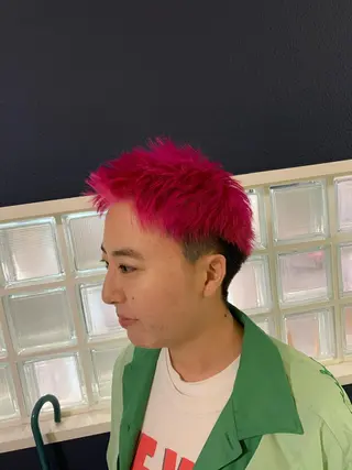 ショート ヨシミ カズヤのヘアスタイル