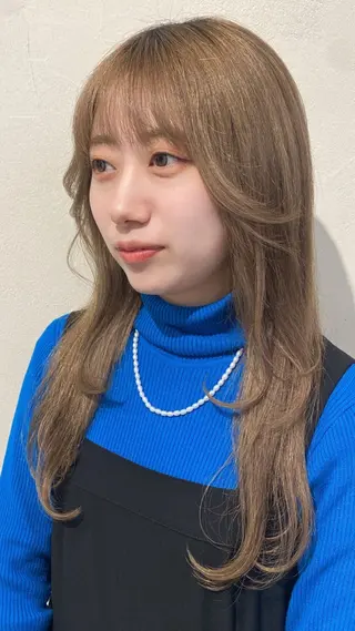ロング カラー 綾香 /透明感カラーのヘアスタイル