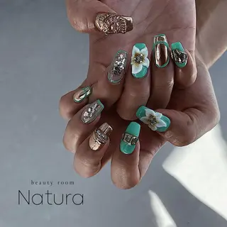 ネイル beautyroom Naturaのネイルデザイン