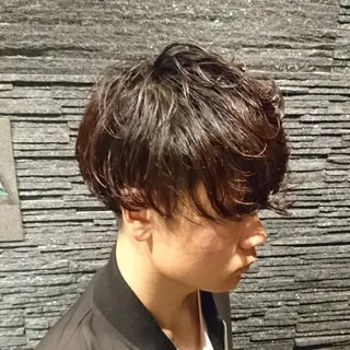 セミロング パーマ Brotokyo BARBERSHOP 銀座店所属・BroTokyo マルのヘアスタイル