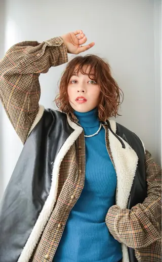 ミディアム ボブ ブリーチ/miinaのヘアスタイル