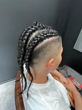 BARBER SHOP FAVO所属・Towa トワのヘアスタイル