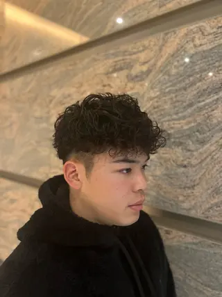 ショート パーマ メンズ ヒロ銀座新橋店所属・ヒロ銀座　さかうえ ひかる💈のヘアスタイル