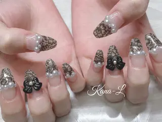 ネイル 芦辺 香奈のネイルデザイン