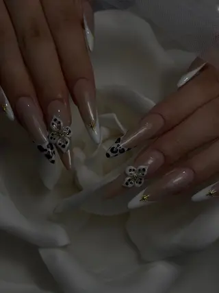 ネイル private salon Reims所属・SAKURA Reimsのネイルデザイン