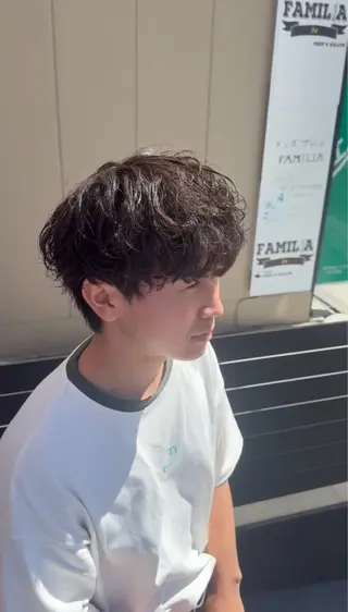 ショート パーマ 坂井 琉生のヘアスタイル