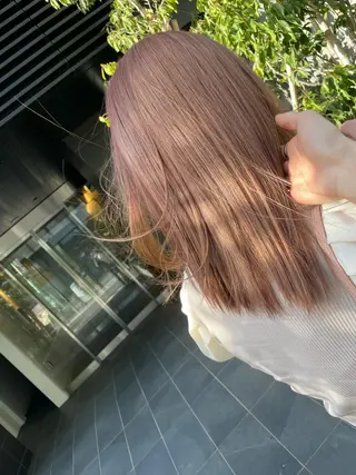 ミディアム カラー ヒカ/外国人風 デザインカラーのヘアスタイル