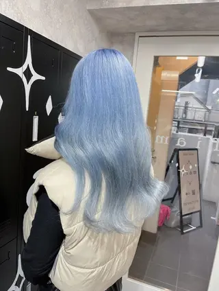 ロング カラー ヘアアレンジ 寒色アイドルカラー JUNOチナツのヘアスタイル