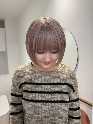 ショート ✨ブリーチ/顔周り レイヤー¦YUKA✨のヘアスタイル