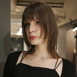 ミディアム MAKI渋谷 【カットモデル募集】のヘアスタイル