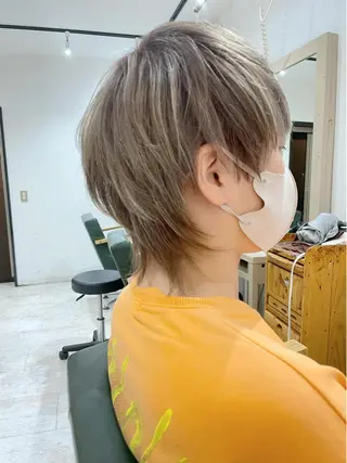 メンズ シンプル+αな デザインを 松崎陸のヘアスタイル