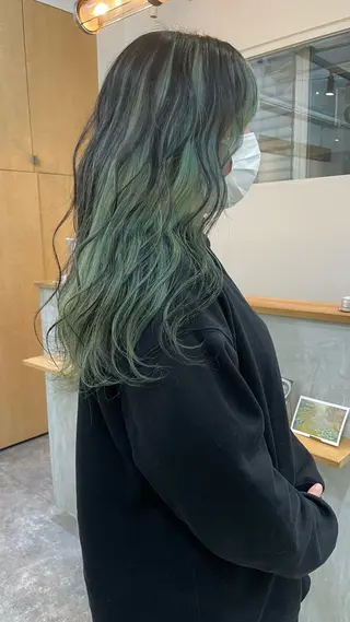 ロング カラー 水野谷愛/ハイトーン カラー/カラーモデルのヘアスタイル