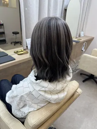 ミディアム りん/ハイトーン💖 🌈アレンジ✨️浜松のヘアスタイル