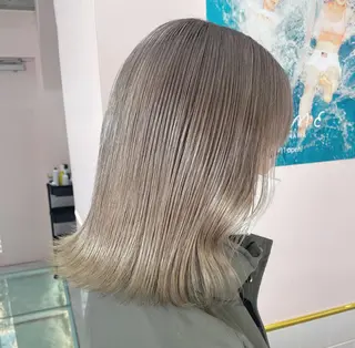 カラー 艶髪 🦋CON🦋のヘアスタイル