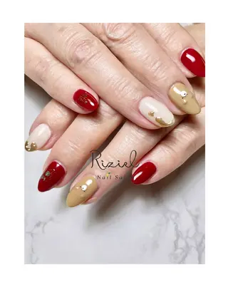 ネイル Riziel 💅のネイルデザイン