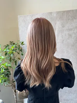 ロング カラー メンズ特化 センターパート特化のヘアスタイル