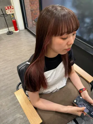 ロング カラー 上田 紗也のヘアスタイル