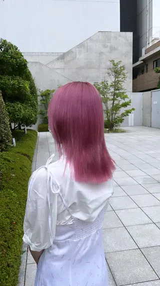 セミロング カラー ヘアアレンジ 🩶【推しハイトーン 】yuzu🩶のヘアスタイル