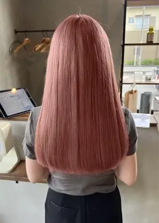 ロング カラー 🎨ハイトーン/ デザインカラー 内藤のヘアスタイル