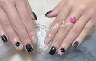 ネイル U·Mi nail salon所属・U·MI 長さ出し専門店のネイルデザイン