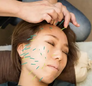 北梅田美容鍼灸院所属・美容鍼マイスター 川村　淳のエステ・リラクイメージ