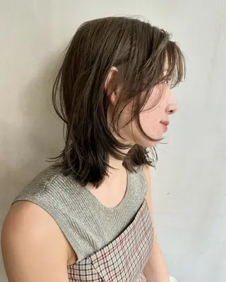 ミディアム グレージュ|レイヤー 🌘/青空soraのヘアスタイル