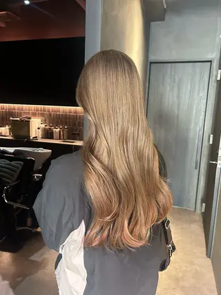 ロング カラー CLEO hair fika所属・山本 夏樹のヘアスタイル