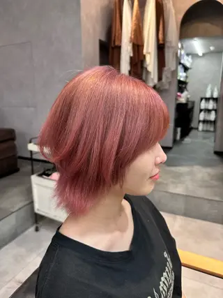 ミディアム カラー 三澤 優音のヘアスタイル