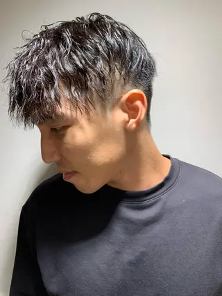 ミディアム パーマ メンズ 長内 健太のヘアスタイル