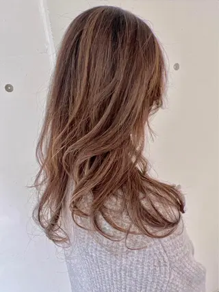 ロング OLU所属・遊佐 祥真のヘアスタイル