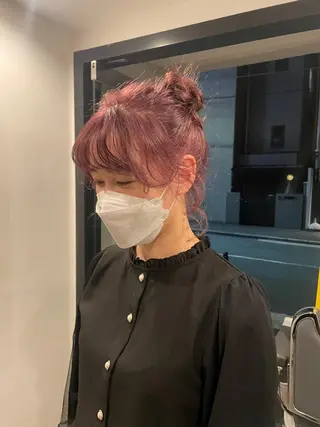 セミロング ヘアアレンジ hen所属・心斎橋/レイヤー/ ブリーチ/モエのヘアスタイル