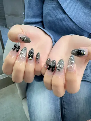 ネイル Nailsalon mui.所属・中家 亜紗子のネイルデザイン