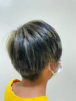 カラー メンズ 加藤 舜稀のヘアスタイル