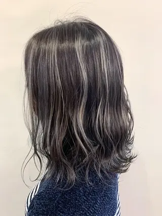 ミディアム カラー 平尾 拓也のヘアスタイル