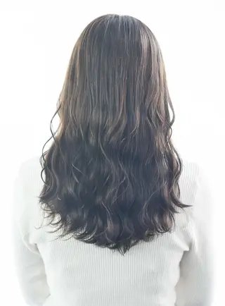 ロング Atem ☀️大町店のヘアスタイル
