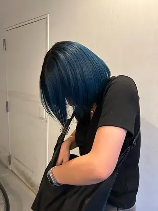 ショート カラー hen所属・心斎橋/レイヤー/ ブリーチ/モエのヘアスタイル