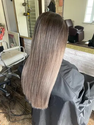 ロング カラー 渡辺 健太のヘアスタイル