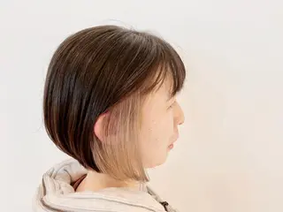 ショート カラー esse大阪茶屋町店所属・レイヤーカット 新井田陽寿のヘアスタイル