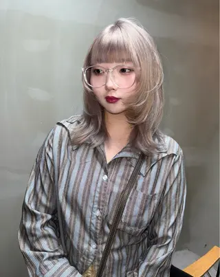 ミディアム ハイトーン/デザイン honokaのヘアスタイル