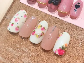 ネイル Re Pearl～コーディネートサロン～ 市駅前店所属・NARUMI HYODOのネイルデザイン