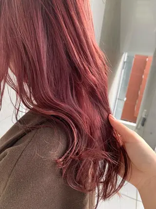 ロング カラー カネコ ユカリのヘアスタイル